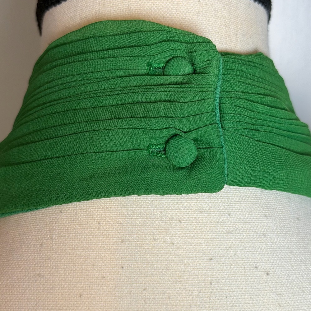 De La Vali Women’s size 2 Green Pareo Twisted Halter Neck Draped Sleeveless Top - Picture 7 of 10